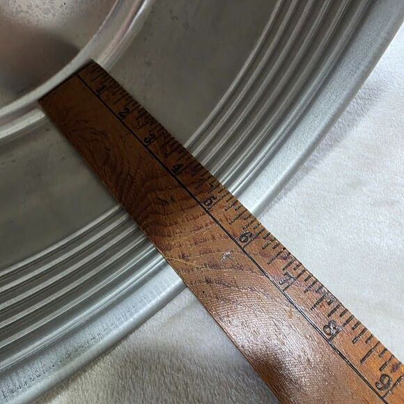 Regal Quality Aluminum Regal Ware Inc Cake Pie Carrier w/Working Locks USA Made - Picture 12 of 13